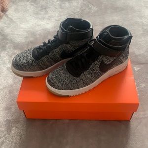 Nike Air Force 1 women sneakers mid top size 8.5